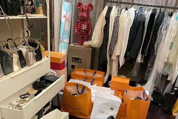 邯郸市永年回收一线品牌衣服